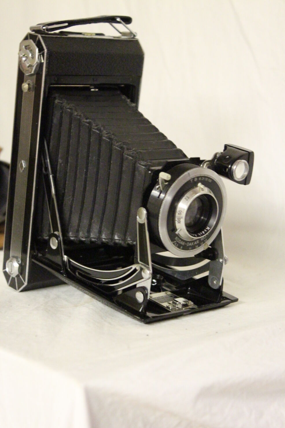 1930年製？　BEWI Kodak? VINTAGE BEWI  SCOPE 1940s Walter Dorwin Teague Kodak Supermatic No.2 Medalist