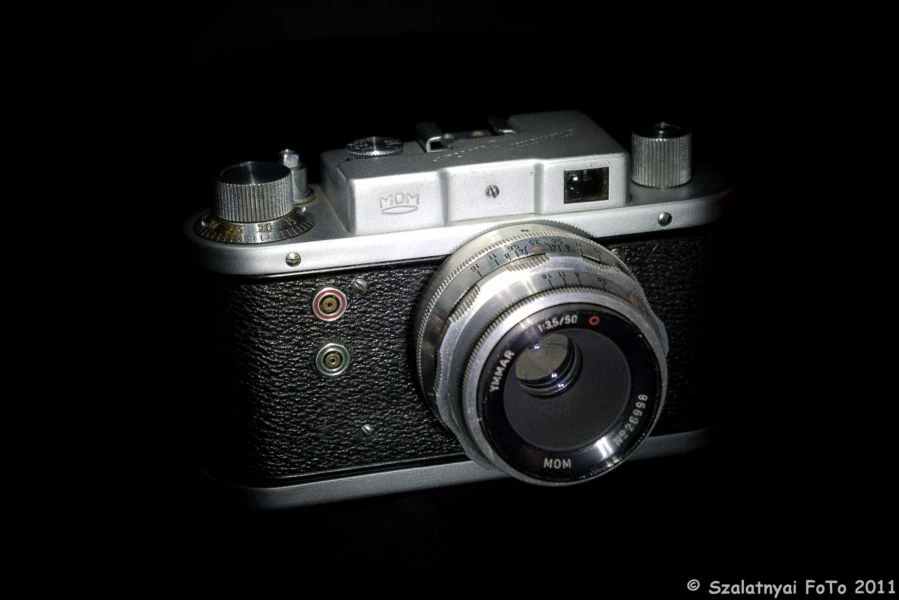 Mometta | Camerapedia | Fandom