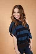 Sammi-Hanratty-sammi-hanratty-23039518-400-600