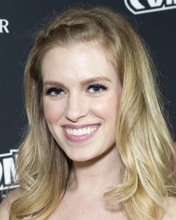 How old is barbara dunkelman