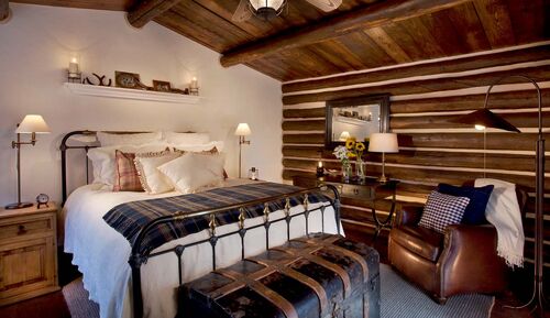 Portico BrushCreekRanch Blacksmith Bedroom 1280 740