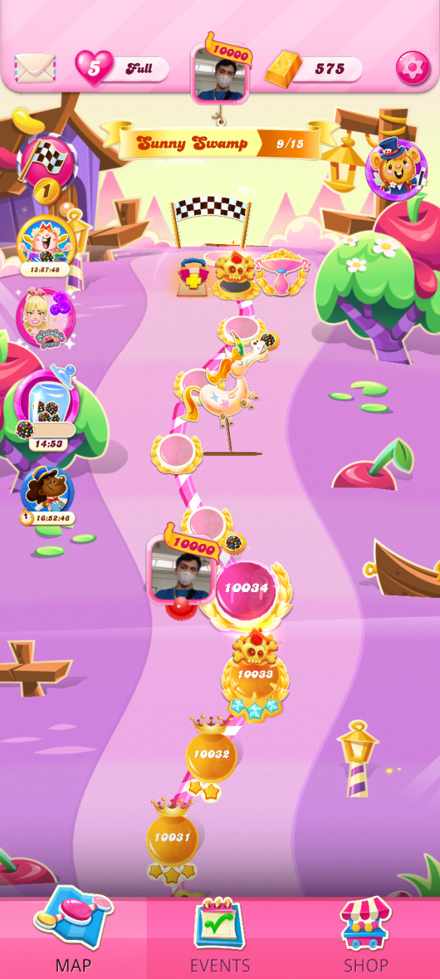 How many levels are there in Candy Crush Saga?