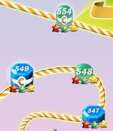 Comparison of common level (548), drop level (554), hex level (547) and drop hex level (549) on mobile