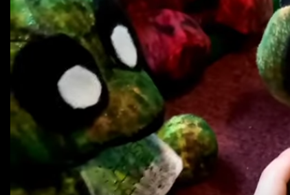 Phantom chica plush cheap