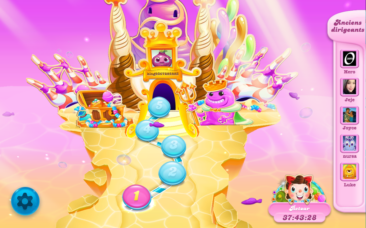 Collect energy points to compete - Candy Crush Soda Saga