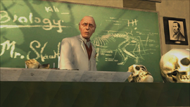 Slawter explicando que Derby Harrington tiene una planta del mismo espécimen.