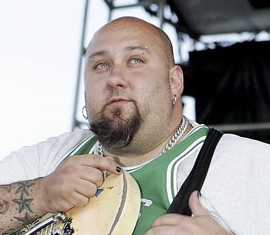 Chris Burney Wiki Cantantes Fandom