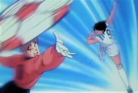 Hernandez's Golden Right Hand vs. Neo Tiger Shot
