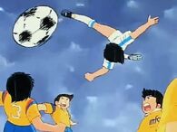 Tsubasa's Overhead pass