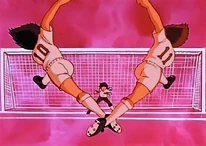 Twin Shot ep40 (1983) 3.png (688 KB) Tsubasa and Misaki are able to score