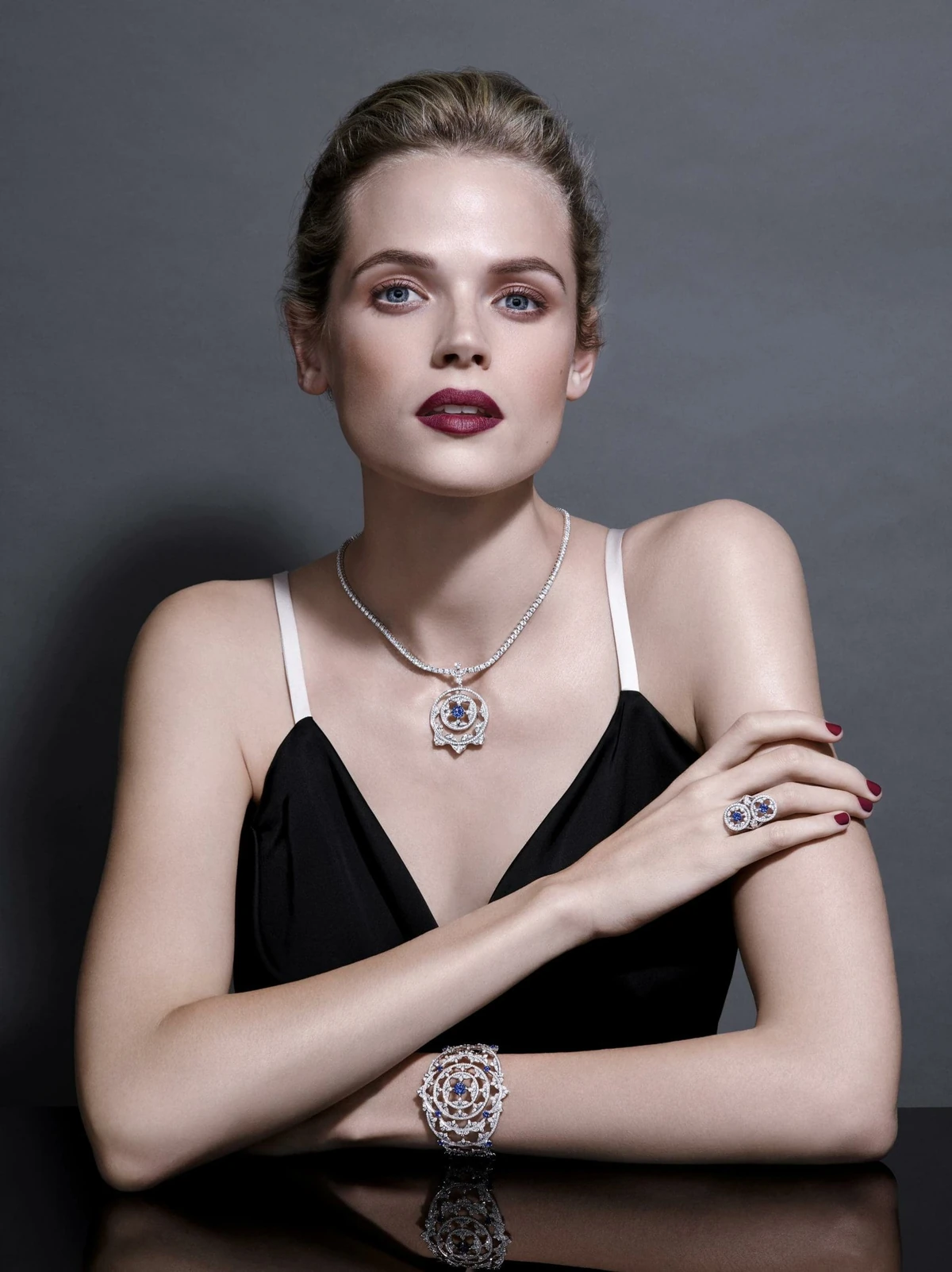 Mike Flanagan's Carrie Series Cast Key Role Previously Played By Academy  Award Nominated Actor In Stephen King Adaptation, image size:1200x1602