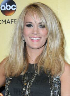 Carrie-underwood-at-cma-festival-day-3 2