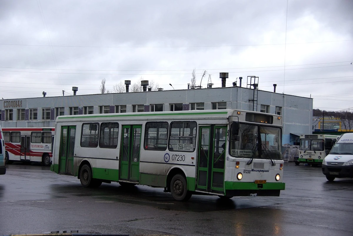 Икарус 280 яхрома. Автобус яаз 6211. Ретро поезд яхрома. Яаз 6211 волжский. Яхромская автобусы.