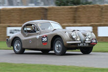 1280px-Jaguar XK120 'Montlhery' FHC - Flickr - exfordy