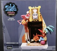 WiltandCocostatue.jpeg (262 KB) Wilt and Coco statue