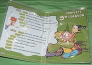 EdEddnEddySeason5ThailandDVDcasewithoutdiscs.jpeg (1.14 MB) The inside of the case of The Complete 5th Season DVD set from Thailand without the discs (plus the list of episodes)