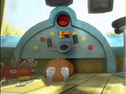 CN City bumper where Numbuh 2 is repairing