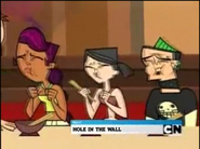 Next Hole in the Wall (Fullscreen)