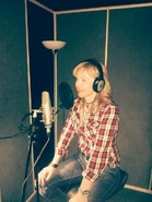 Nataša Balog Studio.jpg (91 KB) У студију.