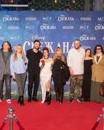 Екипа синхронизације на премијери.