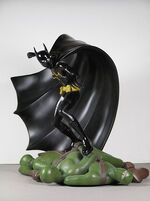 DC-Direct-Batgirl-statue-1