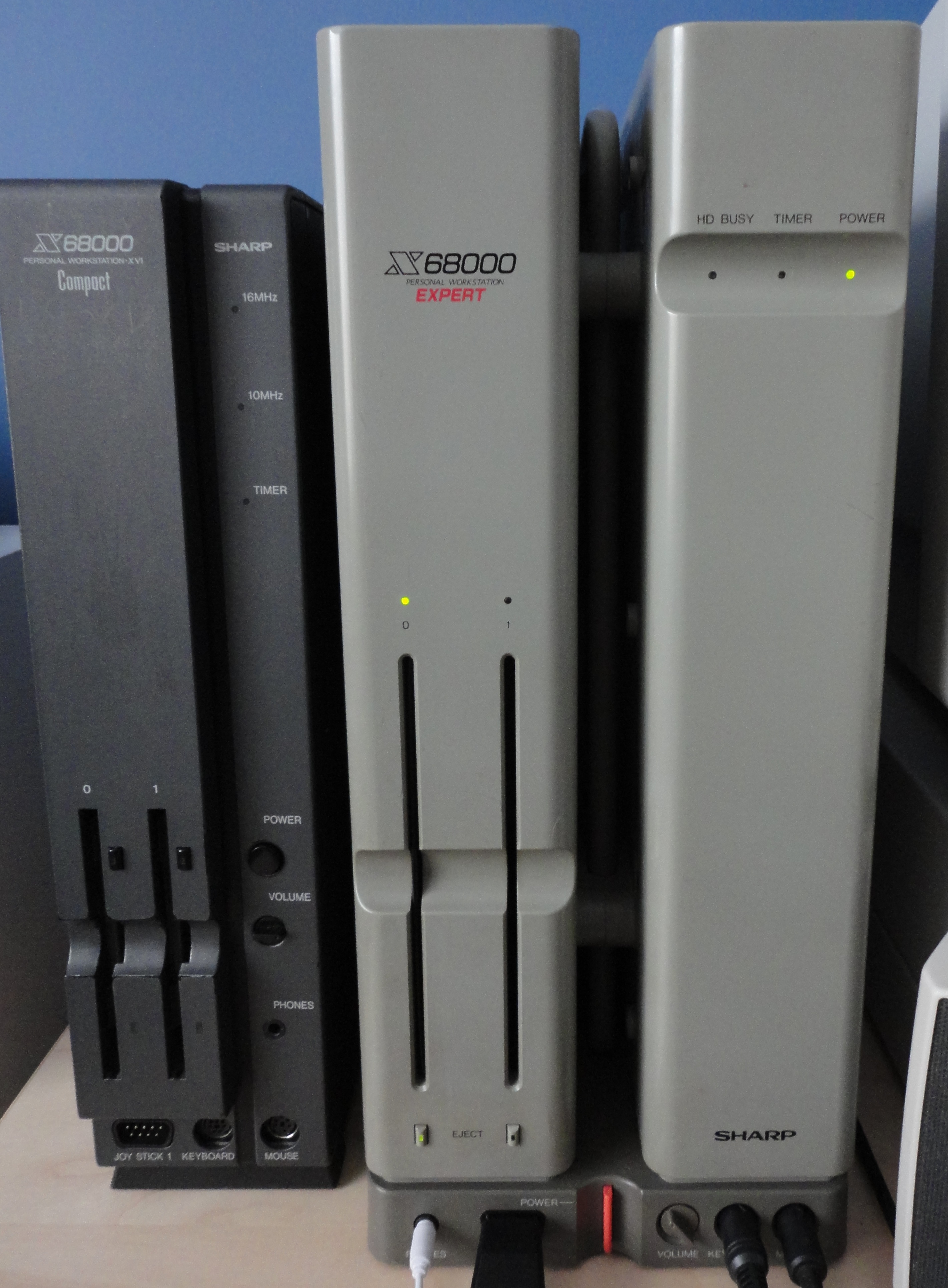 SHARP X68000 - デスクトップ型PC