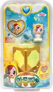 Giggleping figurine