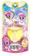 Dareping figurine