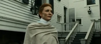 Knowing that Benjamin has demetia, Daisy wants to take care if him for the rest of his life at the nursing home.