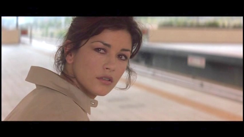 catherine zeta jones entrapment laser scene