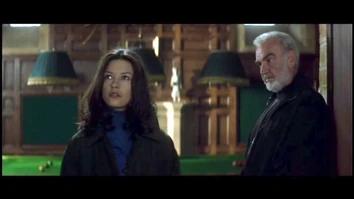 Gin and Mac arrive to Scotland to plan the theft.