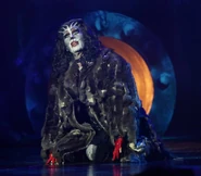 Lila Deneken as Grizabella