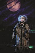 Grizabella Insooni Korea 2011 01