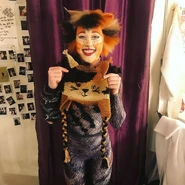 Electra Michaellann hat Bway Rev 2017.jpg (137 KB)