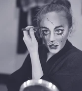 Griz Ort Broadway 2016 Makeup Backstage.jpg (515 KB)