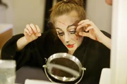 Griz Ort Makeup Application Broadway Revival 2016.jpg (383 KB)