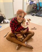 Cass Mariah Reives Dog2 US Tour 6