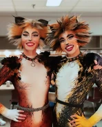 Bomba Valastro Deme Louis 23Jan2022 US6.jpg (882 KB) Elana Valastro (cover)