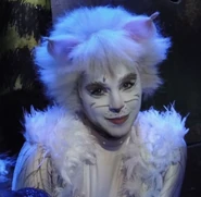 Vic Emmanuelle Paris Revival 2015.jpeg (852 KB)