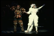 Growltiger/Gallery (63 KB) Stephen Hanan, Broadway 1982