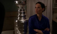 S03E22-Watson Stanley Cup bathroom.jpg (169 KB)