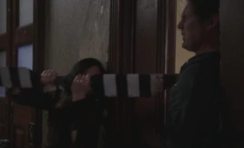 S06E20-Watson stabs Michael