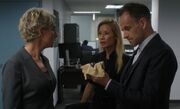 S07E01-Jones Watson Holmes