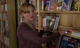 S04E15-Paige head shot