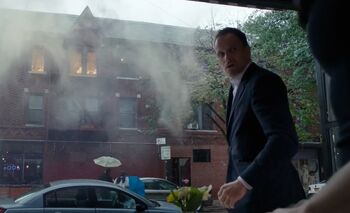 S07E07-Holmes explosion