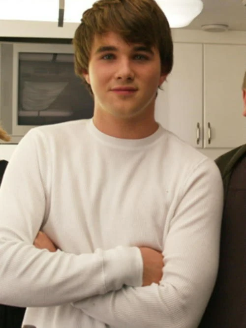 Hutch Dano Wiki Celebridades De Disney Fandom