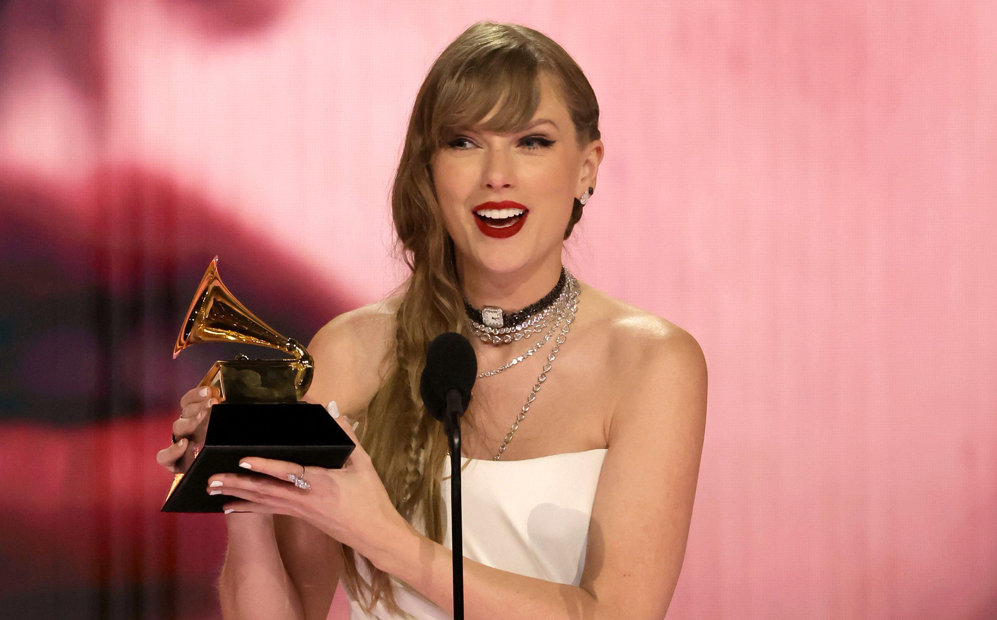 Taylor Swift, One Direction Named 2013's Most Charitable Stars – The  Hollywood Reporter