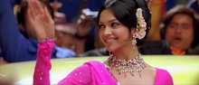 Deepika in movie"On Shanti Om" as shantipriya.