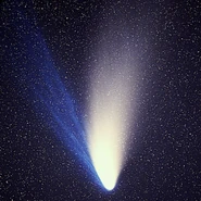 An image of Comet Hale–Bopp (cometary designation: C/1995 O1) taken in 1997 at the Johannes-Kepler-Observatory (German Wikipedia)