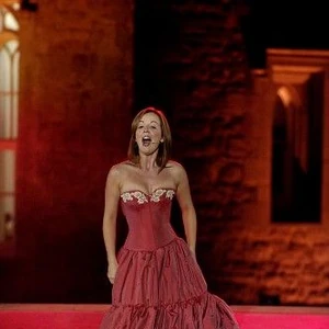 Lisa Kelly Celtic Woman Wiki Fandom Lisa ann kelly (irish laoise ni cheallaigh, born may 7, 1977) is a singer of both classical and celtic music. lisa kelly celtic woman wiki fandom